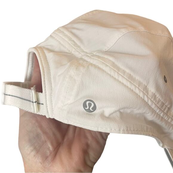 LULULEMON White Adjustable Running Hat Nylon One Size Fits All Athletic Gym Girl - Picture 3 of 8
